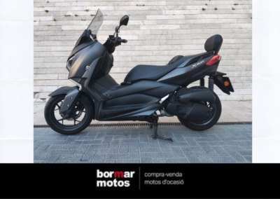 YAMAHA X-MAX 125